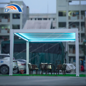 Gazebo de toit à persiennes électriques de cour extérieure de pavillon avec des lumières RVB colorées