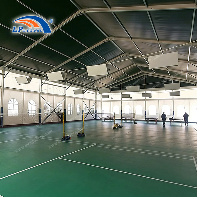 Couverture de terrain de badminton à structure en aluminium et solution de stade