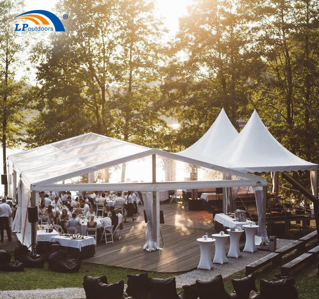 Tente claire de chapiteau de cadre en aluminium d'envergure claire de 10 m pour le banquet de noce en plein air