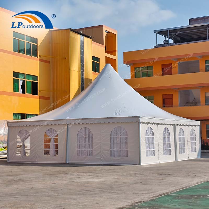 Comment installer une tente pagode de 10 x 10 m avec doublure et rideau