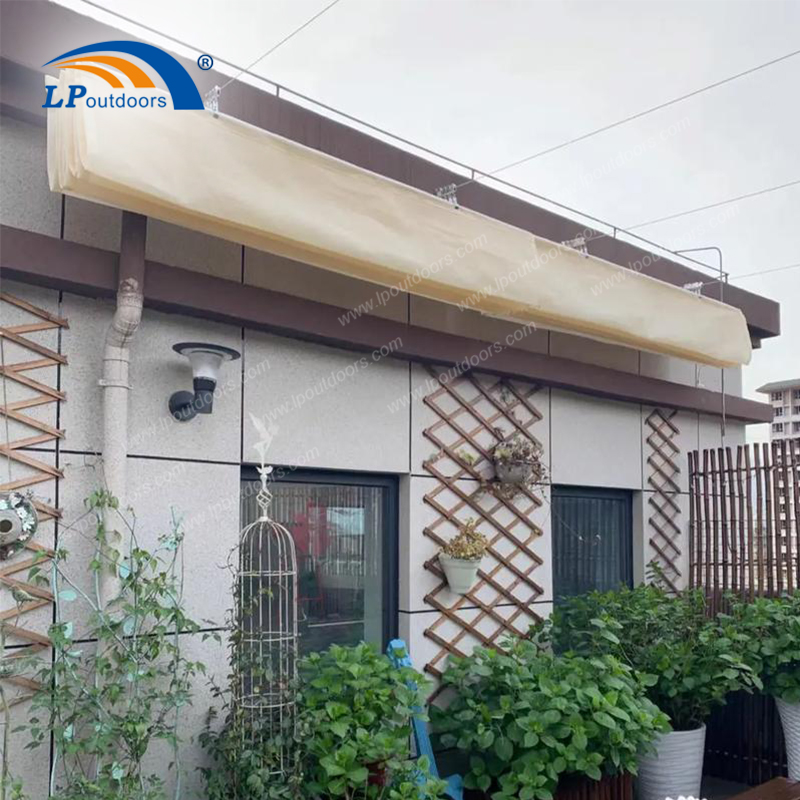 Pergola rétractable HDPE comme abri de soleil de jardin