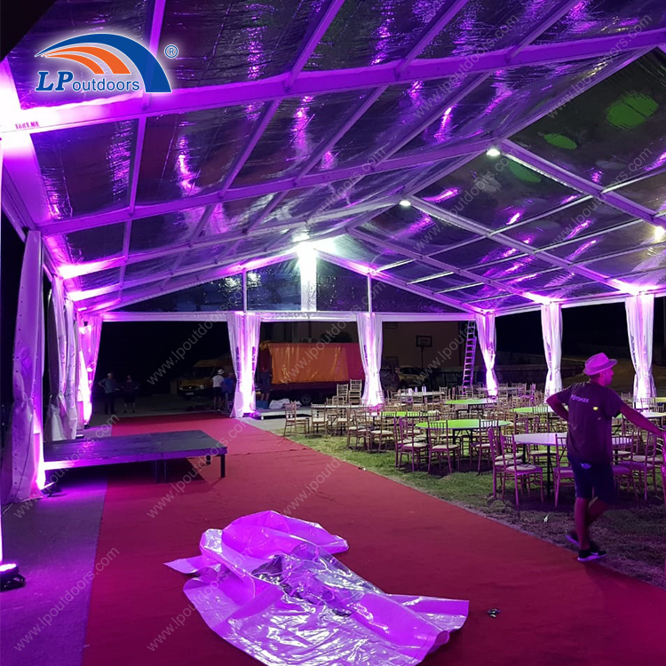 Tente de chapiteau de fête transparente à l'extérieur avec toit en PVC transparent de 1 200 g² pour restaurant