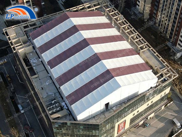 Structure de terrain de basket-ball intérieur préfabriquée sur le toit