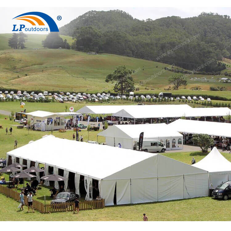 Grande tente de fête à cadre en aluminium étanche pour l'événement de salon de l'automobile en plein air