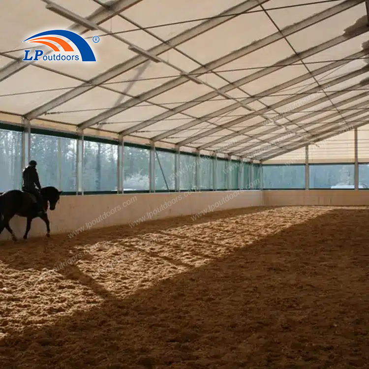 Salle d'équitation à vendre | Arène d’entraînement équestre couverte