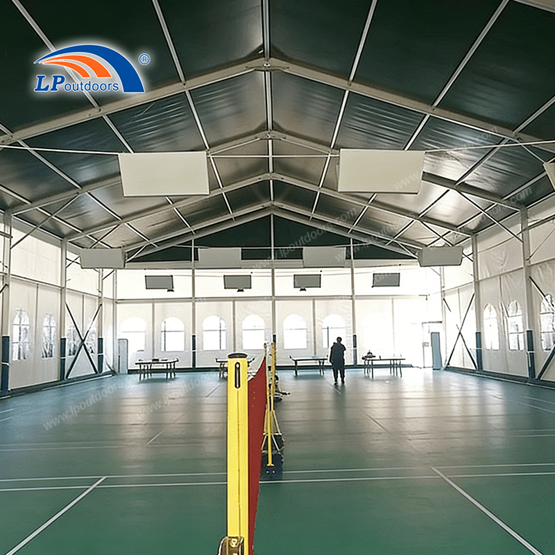 Couverture de terrain de badminton à structure en aluminium et solution de stade