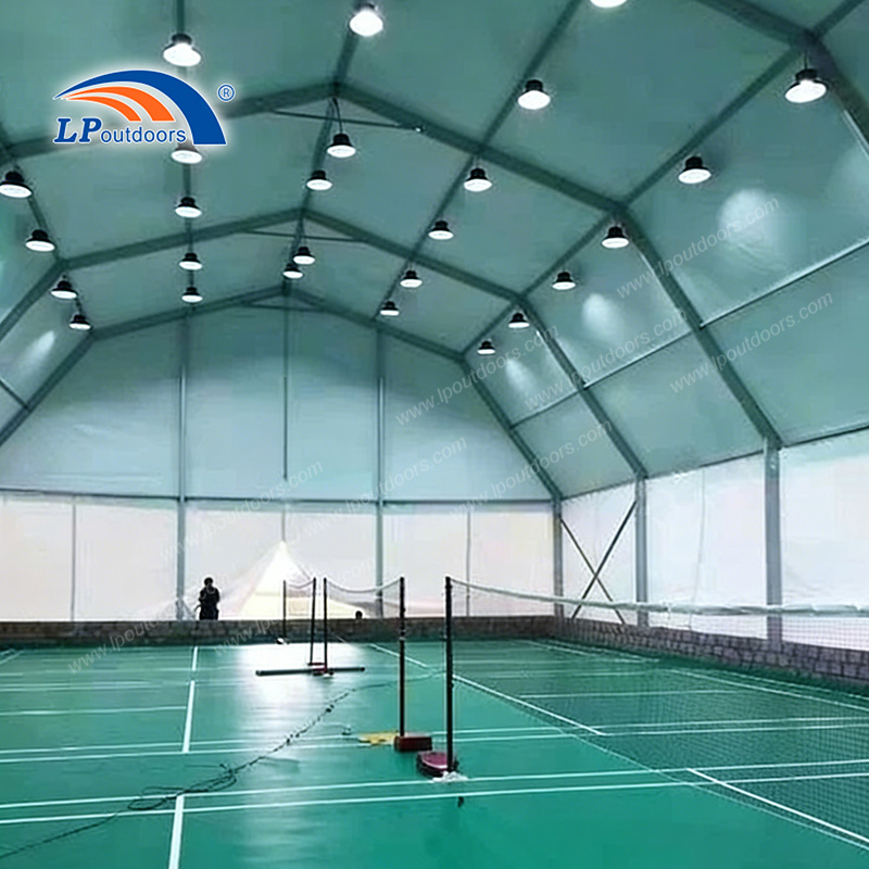 Bâtiment de salle de badminton préfabriqué à toit polygonal | Structure LP