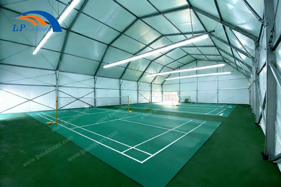 terrain de badminton
