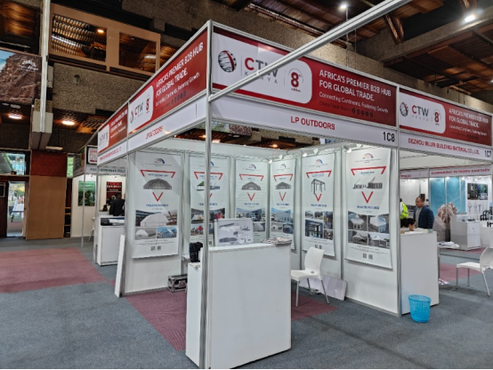 LP Structure pr&eacute;sente des solutions de tentes modulaires lors de la 8e China Trade Week Kenya